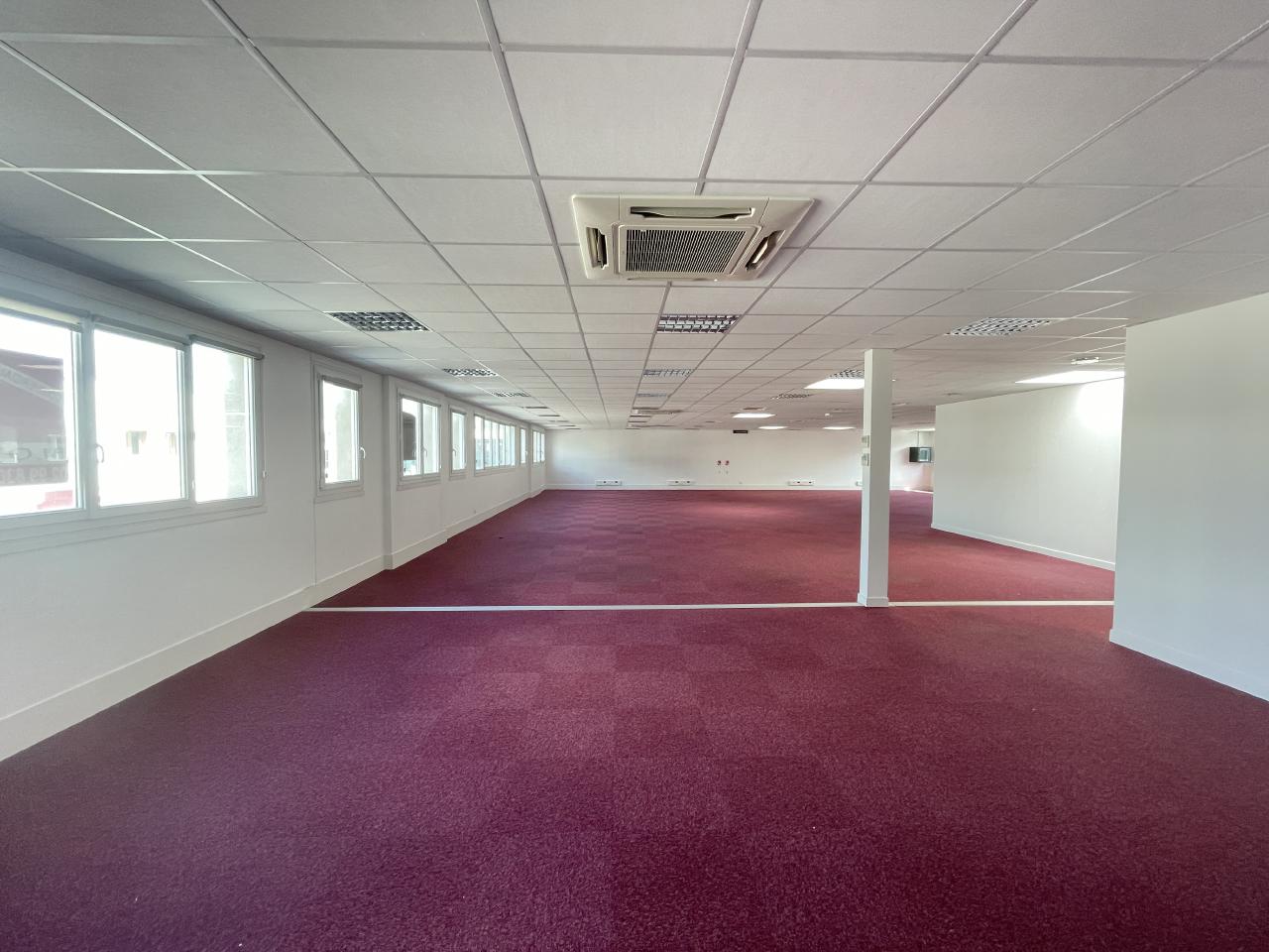 Bureau Cesson-Sévigné 296m² Location bureau Cesson-Sévigné Ille-et-Vilaine OLBUR2112792 3